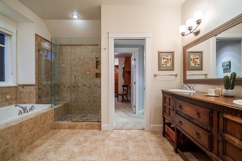 2374 Nelson Avenue, West Vancouver, BC 