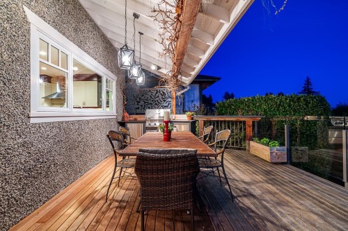 2374 Nelson Avenue, West Vancouver, BC 