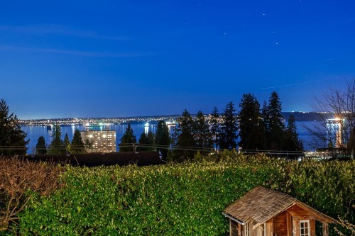 2374 Nelson Avenue, West Vancouver, BC 