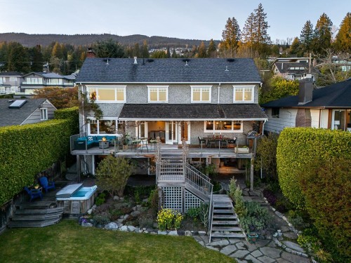 2374 Nelson Avenue, West Vancouver, BC 