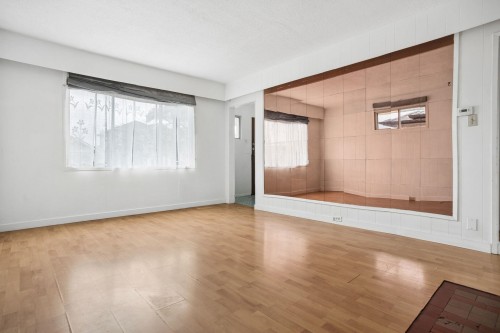 2654 Triumph Street, Vancouver, BC 