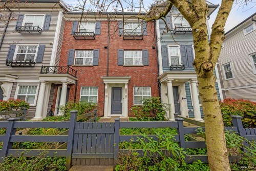 15-19538 Bishops Reach  Pitt Meadows, BC V3Y 0C2