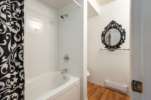 212-8291 Park Road, Richmond, BC 