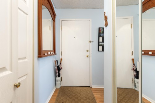 212-8291 Park Road, Richmond, BC 