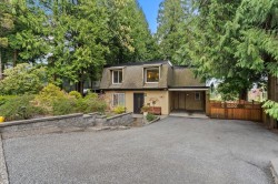 407 Dartmoor Drive  Coquitlam, BC V3K 5V3
