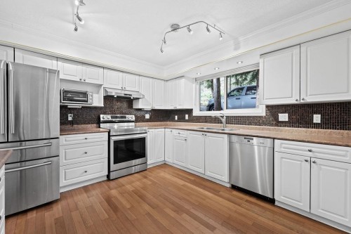 407 Dartmoor Drive, Coquitlam, BC 