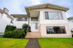 2976 15th Avenue E Vancouver, BC V5M 2K6