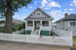 3865 Sandell Street Burnaby, BC V5H 1J9