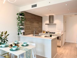 911-7388 Kingsway Burnaby, BC V3N 0G9