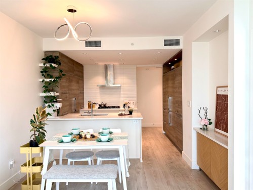 911-7388 Kingsway, Burnaby, BC 