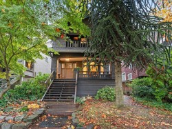 2648 Templeton Drive  Vancouver, BC V5N 4W3