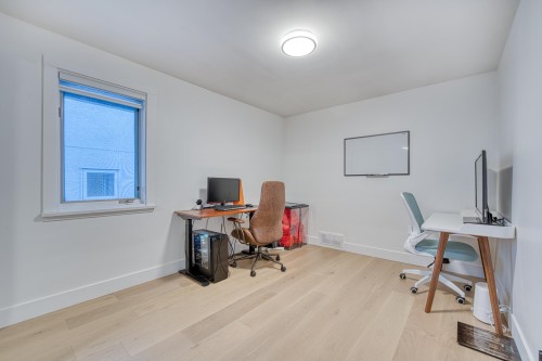 4377 12Th Avenue W, Vancouver, BC 