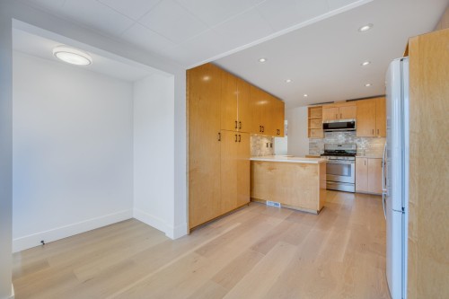 4377 12Th Avenue W, Vancouver, BC 