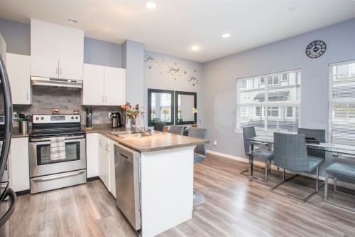 106-1055 Riverwood Gate  Port Coquitlam, BC V3B 8C3