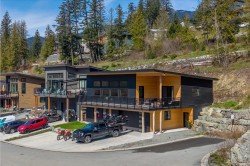 3011 Tenquille Place Pemberton, BC V0N 2L3