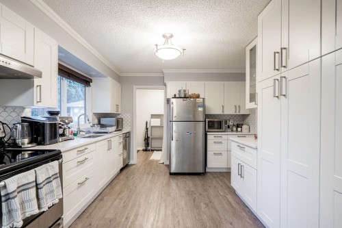 1668 Connaught Drive, Port Coquitlam, BC 