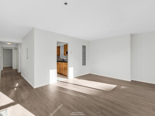202-966 14Th Avenue W, Vancouver, BC 