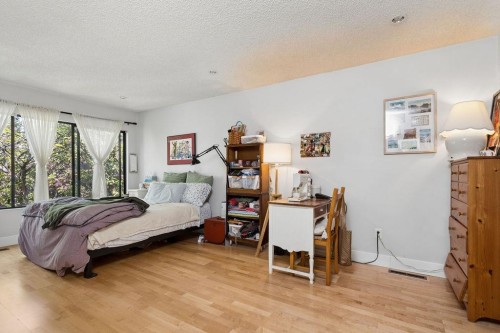 4430 Yew Street, Vancouver, BC 