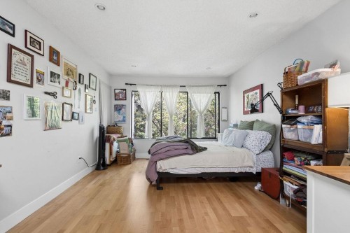 4430 Yew Street, Vancouver, BC 