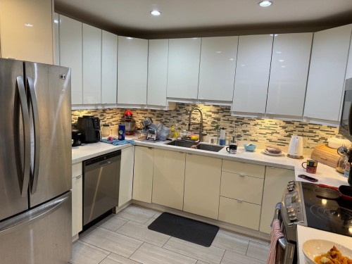 4430 Yew Street, Vancouver, BC 