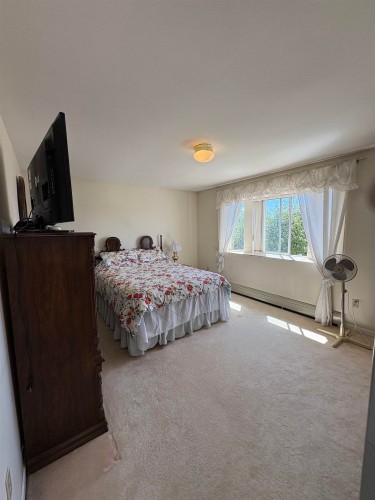 5095 Nanaimo Street, Vancouver, BC 