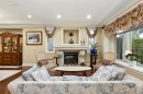 418 13Th Street E, North Vancouver, BC 