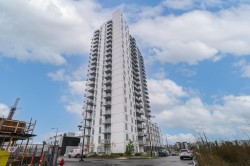 1507-3430 Kent Avenue South Avenue EVancouver, BC V5S 0G7