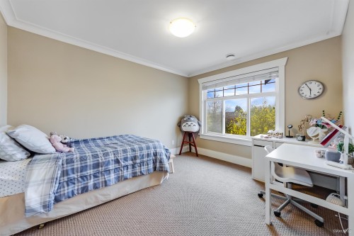 2457 3Rd Avenue E, Vancouver, BC 