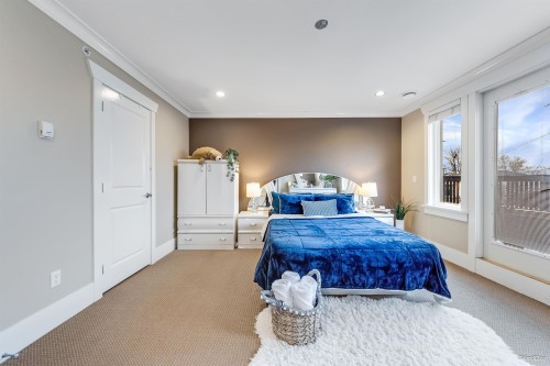 2457 3Rd Avenue E, Vancouver, BC 