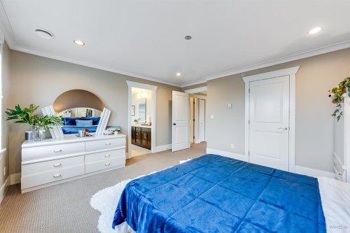 2457 3Rd Avenue E, Vancouver, BC 