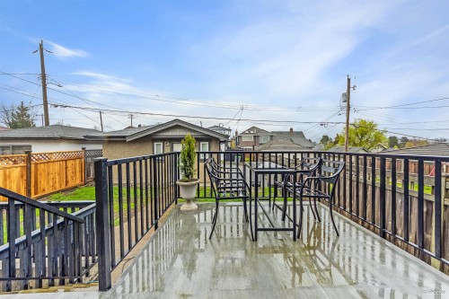 2457 3Rd Avenue E, Vancouver, BC 