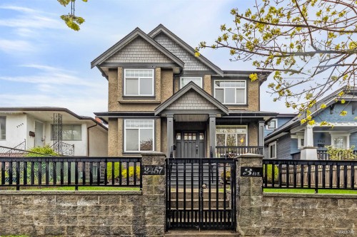 2457 3Rd Avenue E, Vancouver, BC 