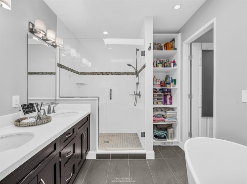 7170 Hecate Place, Vancouver, BC 