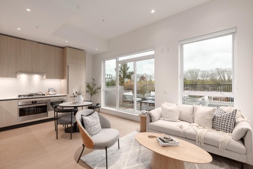 601-2235 Broadway E, Vancouver, BC 