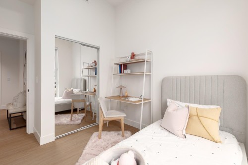 601-2235 Broadway E, Vancouver, BC 