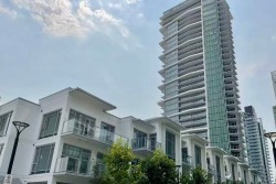 1109-2381 Beta Burnaby, BC V5C 3N1