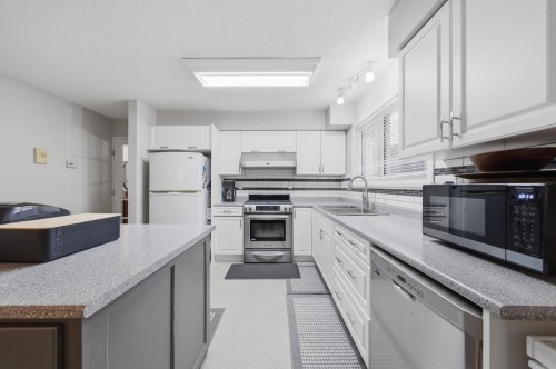 1155 Esperanza Drive, Coquitlam, BC 