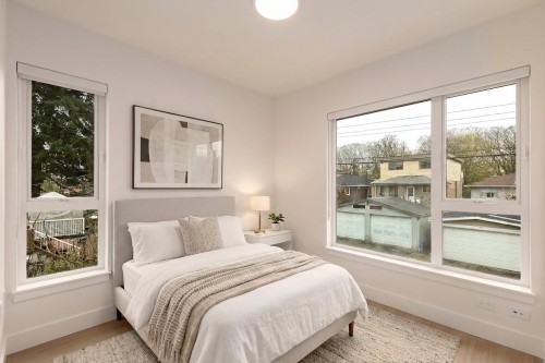 210-2235 Broadway E, Vancouver, BC 