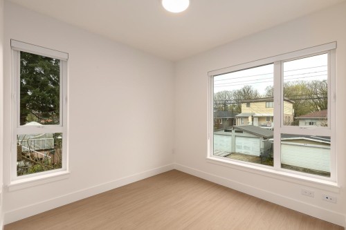 210-2235 Broadway E, Vancouver, BC 
