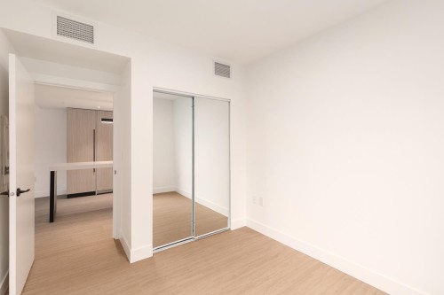 210-2235 Broadway E, Vancouver, BC 