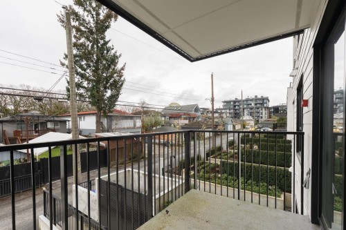 210-2235 Broadway E, Vancouver, BC 
