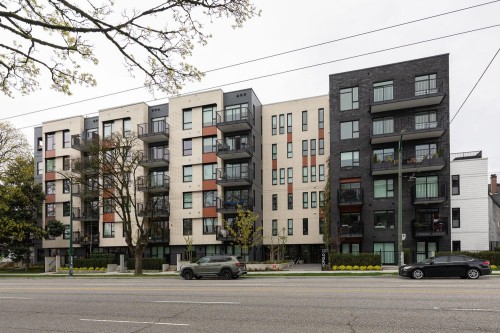 210-2235 Broadway E, Vancouver, BC 