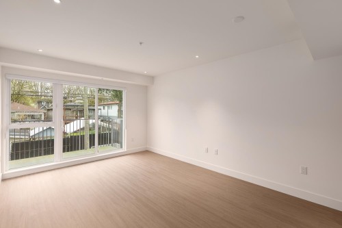 210-2235 Broadway E, Vancouver, BC 