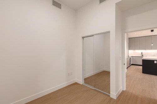 602-2235 Broadway E, Vancouver, BC 