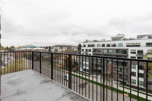 602-2235 Broadway E, Vancouver, BC 