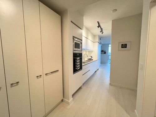 180 2Nd Avenue E, Vancouver, BC 