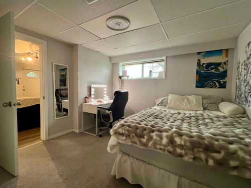 918 Baker Drive, Coquitlam, BC 
