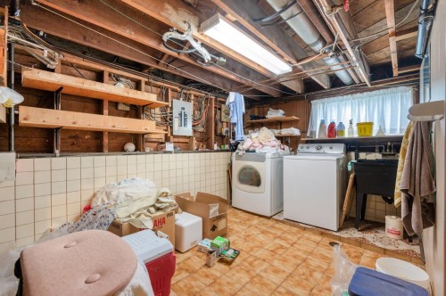 5432 Laurel Street, Burnaby, BC 