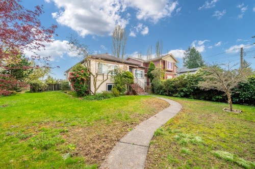 5432 Laurel Street, Burnaby, BC 