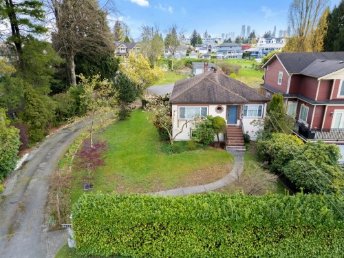 5432 Laurel Street, Burnaby, BC 